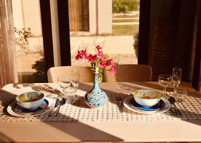 Casa Salalah, Cozy 2-Storey Townhouse In Hawana Salalah With Free Wi-Fi